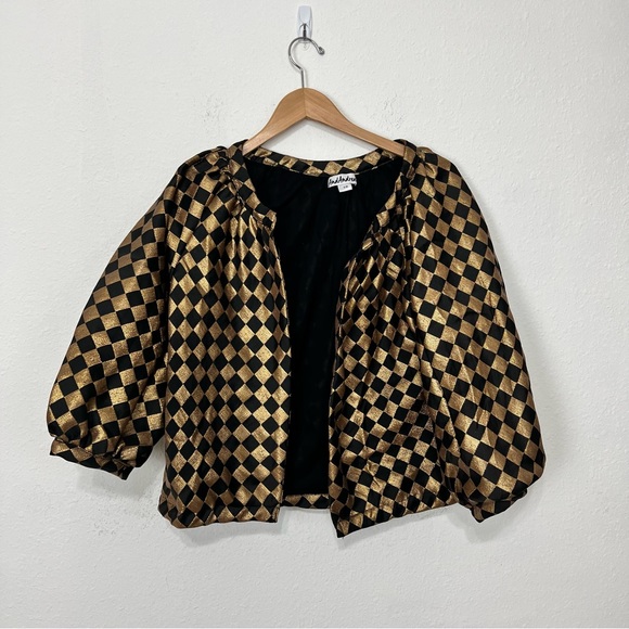 ✨andAndrea ✨Gold and Black Blazer with Elegant Design - Picture 2 of 8